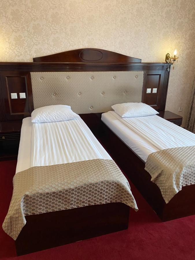 Hotel Onix Roman Eksteriør bilde
